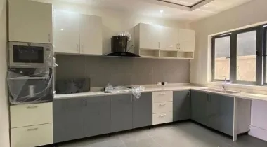 Fully serviced 3-Bedroom Apartment with BQ, swimming pool, gym, exclusive balcony