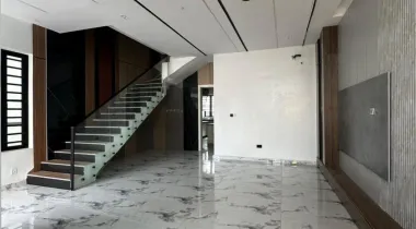 Luxurious 4 bedroom fully detached duplex with BQ