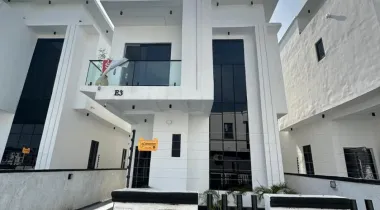 Luxurious 4 bedroom fully detached duplex with BQ