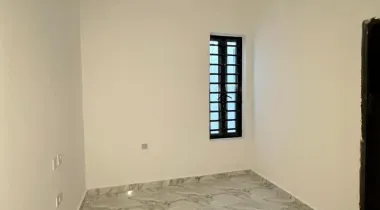 Specious 4 bedroom semi detached duplex with BQ