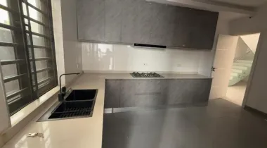 Newly Built *Fully Detached 5-bedrooms Duplex