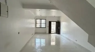 2 Bedroom Maisonette
