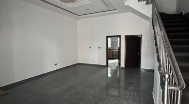 4-BEDROOM TERRACE DUPLEX