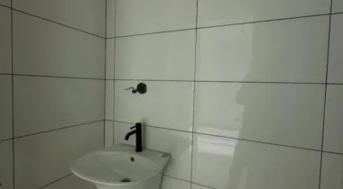 2 BEDROOM APARTMENT AVAILABLE FOR RENT !!