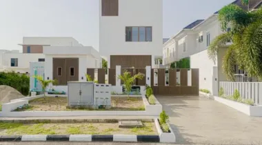 Contemporary 4 Bed Fully Detached + BQ for Rent