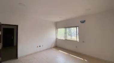5 Bedroom Semi-Detached House with a Room BQ and Spacious 5 Car Parking Area