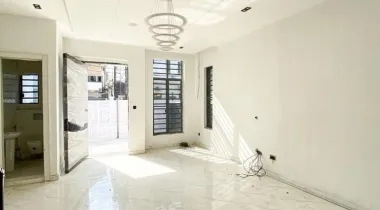 4BEDROOM WITH BQ  LOCATION ::::Ikota Gra 