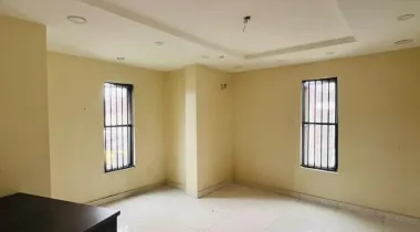 3 bedroom flat available for Rent 