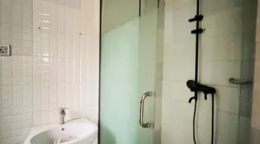 3 bedroom flat available for Rent 