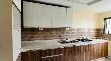 3 bedroom flat available for Rent 