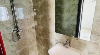 3 bedroom flat  with bq