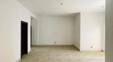 3 bedroom flat  with bq