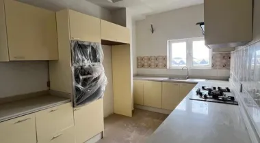 3Bedroom Apartment (Ground Floor)  Location: Osapa