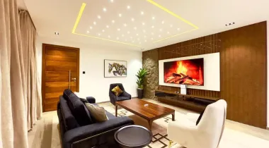 NTRODUCING WOODS A&amp;B (There are 2Units)  Brand New Luxury 1 bed loft  apartment!!!
