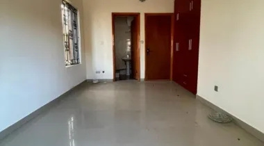 3BEDROOM APARTMENTS