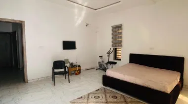 4 Bedrom Terrace duplex  Available for ren