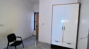 4 Bedrom Terrace duplex  Available for ren