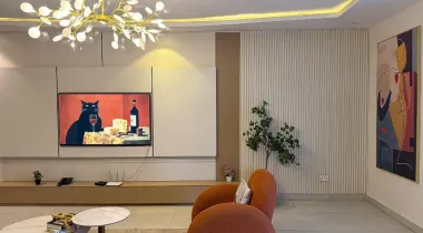 A brand new Luxury 3bedroom Penthouse with Roof Swimming Pool,  Gym, Elevator, Balcony &amp; Snooker board*