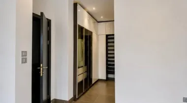 FOR SALE: A LUXURIOUS 5 BEDROOM TERRACE•