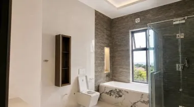FOR SALE: A LUXURIOUS 5 BEDROOM TERRACE•