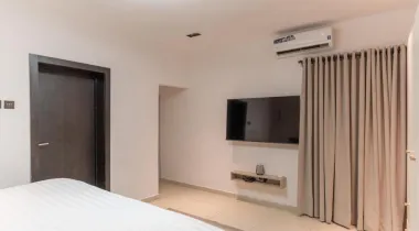 A brand new 1/2 Bedroom Apartment with an outdoor jacuzzi &amp; PS5  📍lekki Phase 1, Off Admiralty Way