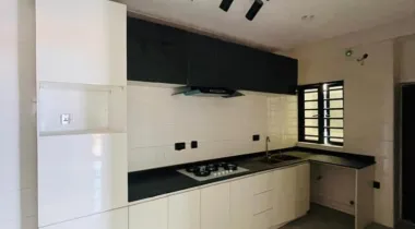 2 bedroom flat apartment Rent: 8m 