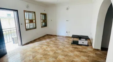 3 Bedroom Apartment, Close to the Express  &amp; All rooms Ensuite