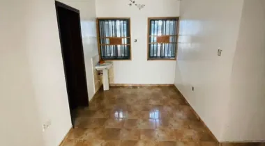 3 Bedroom Apartment, Close to the Express  &amp; All rooms Ensuite