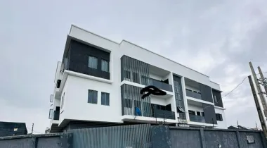 2 BED || 6 MILLION || AJAH ,LEKKI, LAGOS  For rent: 2 Bedroom Apartment with swimming pool