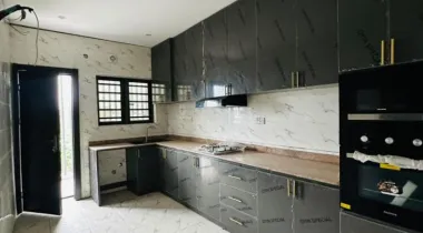 2 BED || 6 MILLION || AJAH ,LEKKI, LAGOS  For rent: 2 Bedroom Apartment with swimming pool