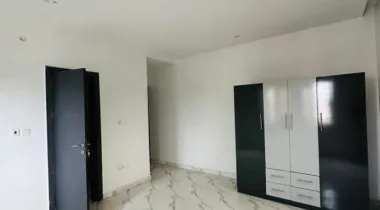 2 BED || 6 MILLION || AJAH ,LEKKI, LAGOS  For rent: 2 Bedroom Apartment with swimming pool