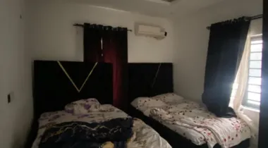 3 bedroom flat  Available for rent  Rent : 8.5m