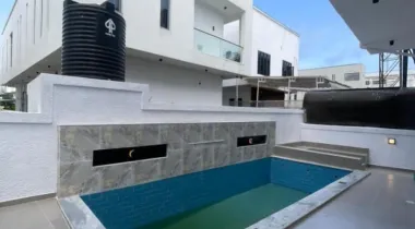 LUXURY 5BEDROOM FULLY DETACHED DUPLEX FOR SALE.