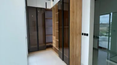 LUXURY 5BEDROOM FULLY DETACHED DUPLEX FOR SALE.