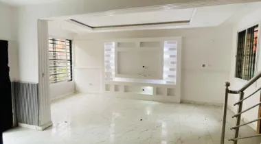 4 bedroom terrace duplex Available Available for Rent