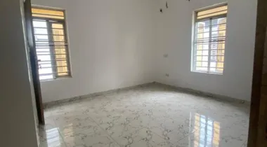 5BEDROOM FULLY DETACHED DUPLEX WITH BQ