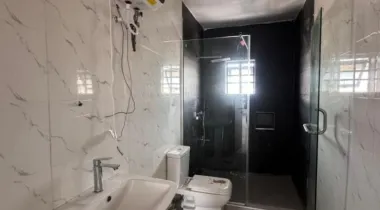 2 BEDROOM APARTMENT  📍 Location: Ikate, Lekki, Lagos l