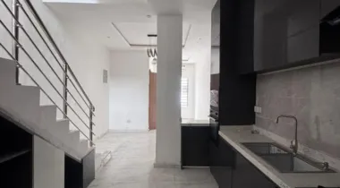 2 BEDROOM APARTMENT  📍 Location: Ikate, Lekki, Lagos l