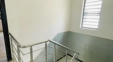 5 bedroom fully detached open compound available for rent