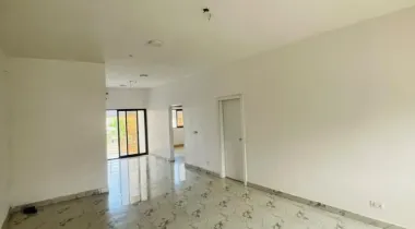 2 bedroom flat apartment  Available for rent  Rent : 6m
