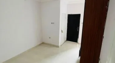 Fully Service 2 Bedroom Apartment With 24/7 Electricity &amp; (3) AC's (UPSTAIRS)