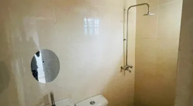 Fully Service 2 Bedroom Apartment With 24/7 Electricity &amp; (3) AC's (UPSTAIRS)