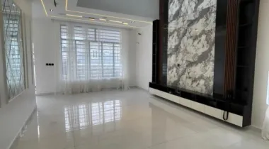 CONTEMPORARY 5BEDROOM  FULLY DETACHED DUPLEX FOR SALE.