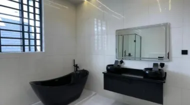 CONTEMPORARY 5BEDROOM  FULLY DETACHED DUPLEX FOR SALE.