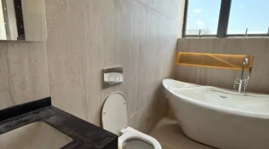 Luxury 6 Bedroom Fully Detached Duplex with Pool and Cinema