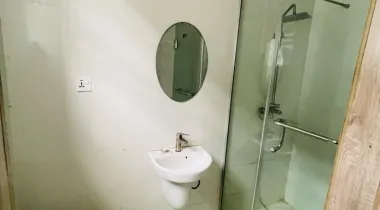 4 bedroom semi  detached open compound available for rent 
