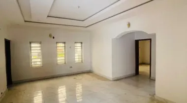 2 bedroom flat apartment Available For rent 