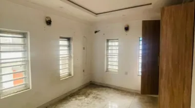 2 bedroom flat apartment Available For rent 