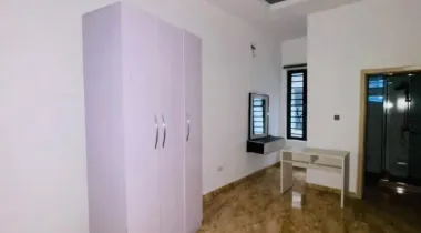 4 bedroom terrace deplux  Available for rent 