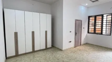 3 BEDROOM TERRACE DUPLEX FOR Price: 7M